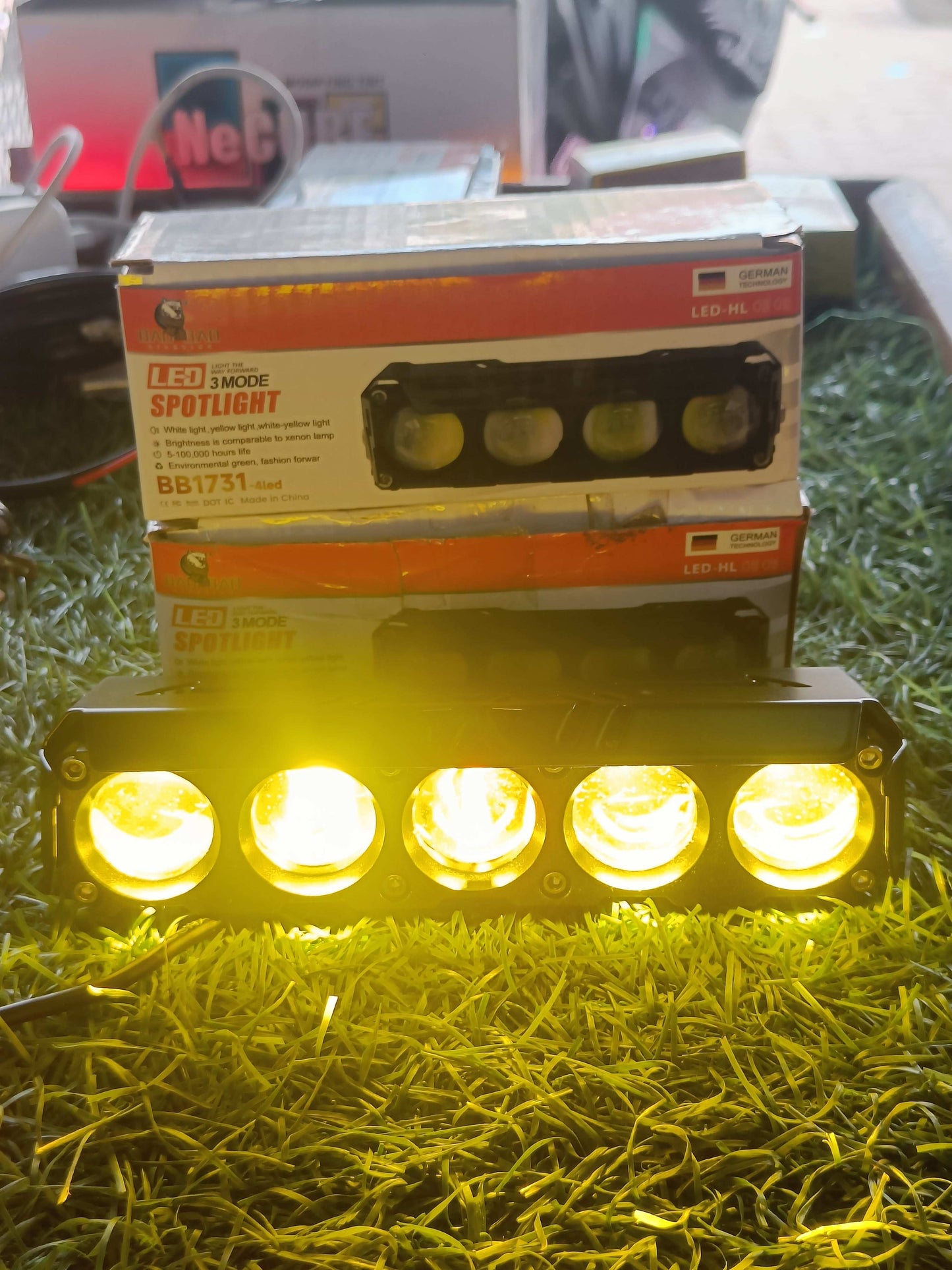 BAOBAO 30W 5 LED 4 in 1 Mode Powerful Focus LED Fog Light, Reflecting 4 Modes White, Yellow, Yellow&White, Y&W Flashing