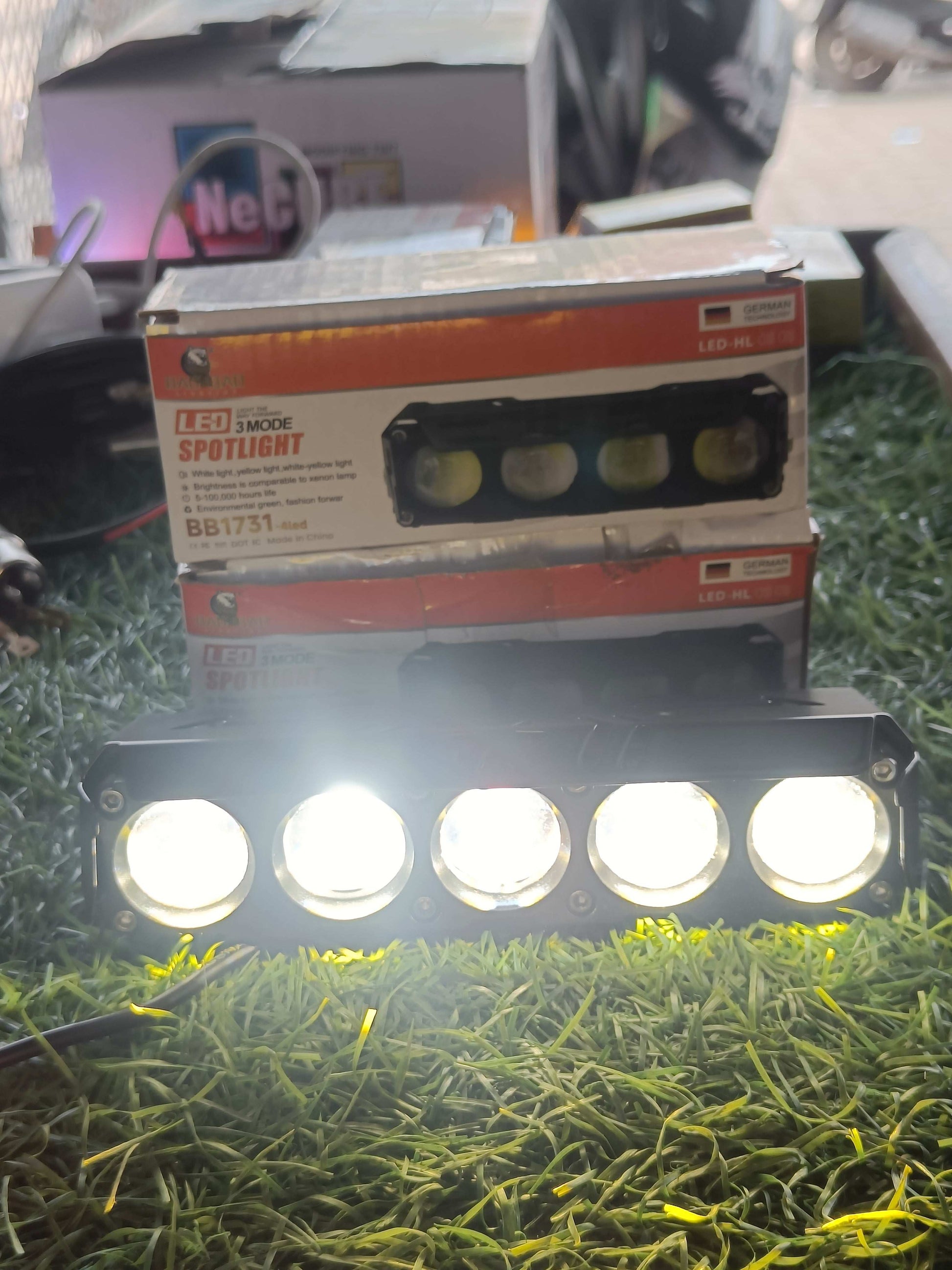 BAOBAO 30W 5 LED 4 in 1 Mode Powerful Focus LED Fog Light, Reflecting 4 Modes White, Yellow, Yellow&White, Y&W Flashing