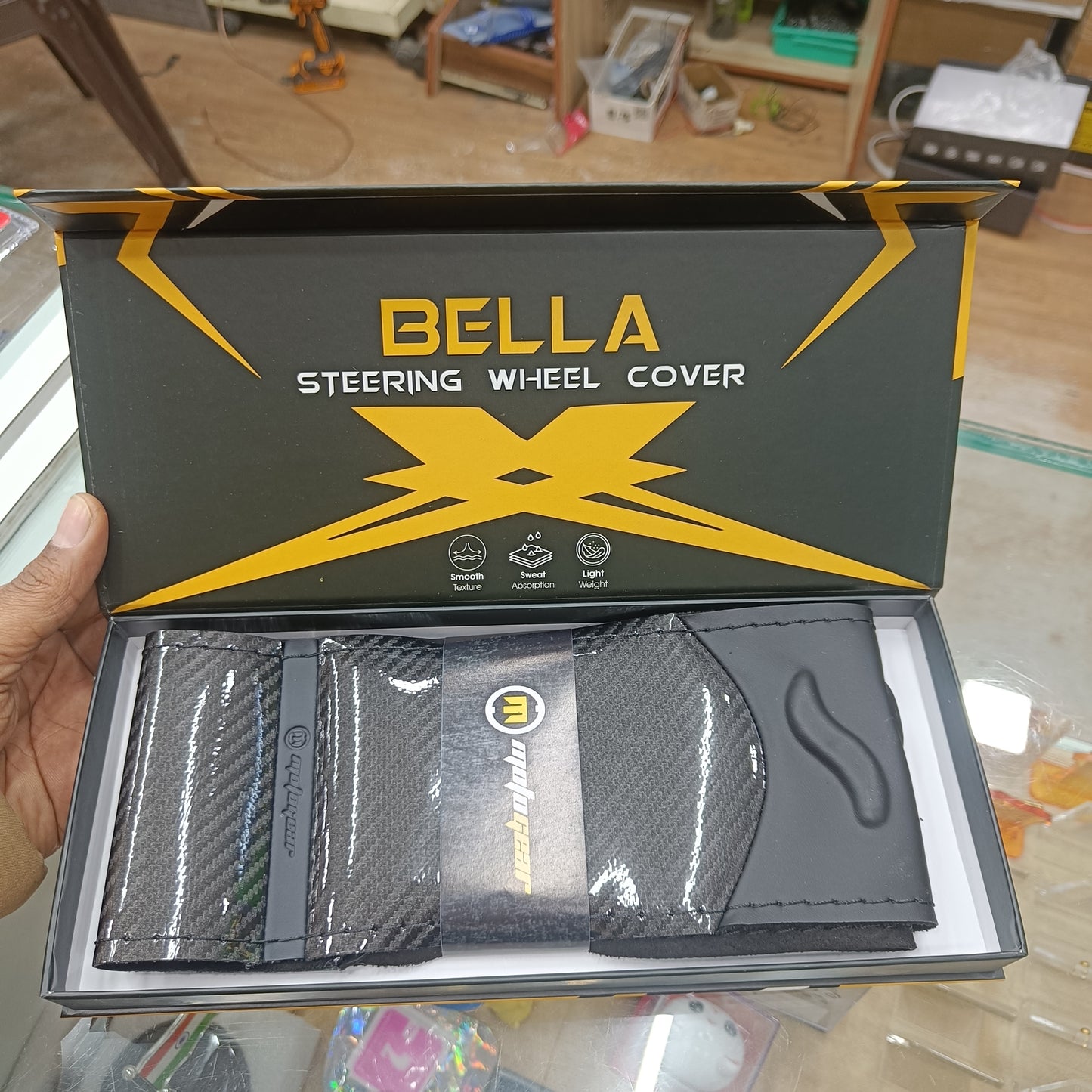 Carbon Steering Wheel Cover Bella X1 – Premium Anti-Slip Universal Fit for Cars