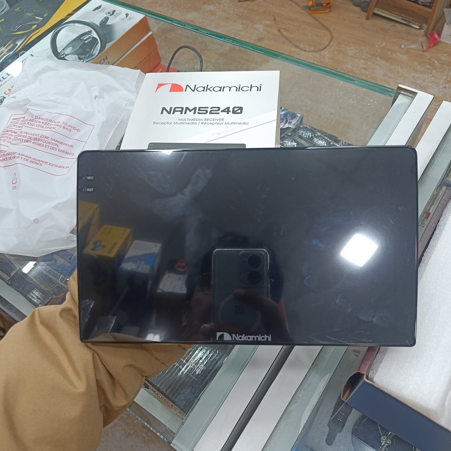 Nakamichi NAM-5240 9-Inch Android Car Stereo | Wireless CarPlay & Android Auto | 2GB RAM 32GB ROM