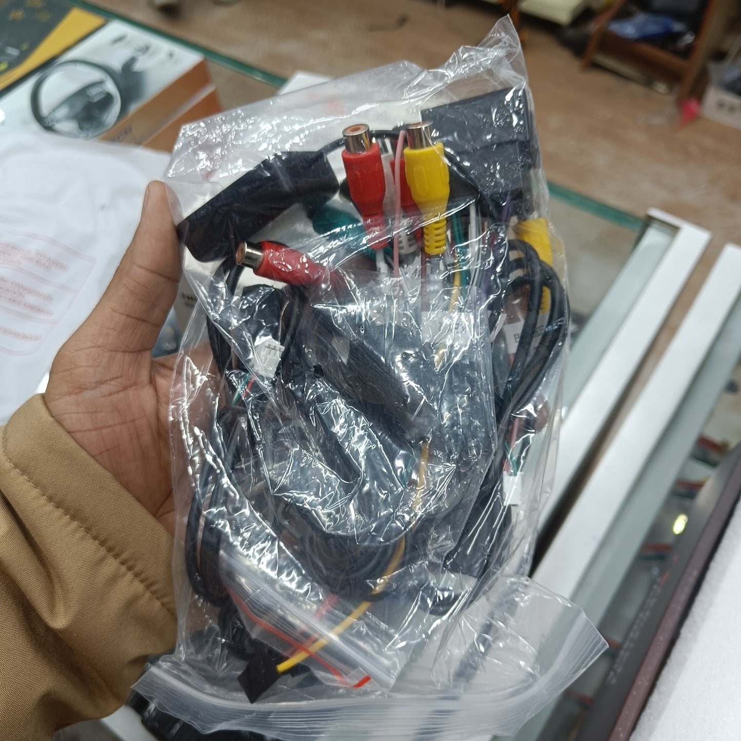 Nakamichi NAM-5240 9-Inch Android Car Stereo | Wireless CarPlay & Android Auto | 2GB RAM 32GB ROM