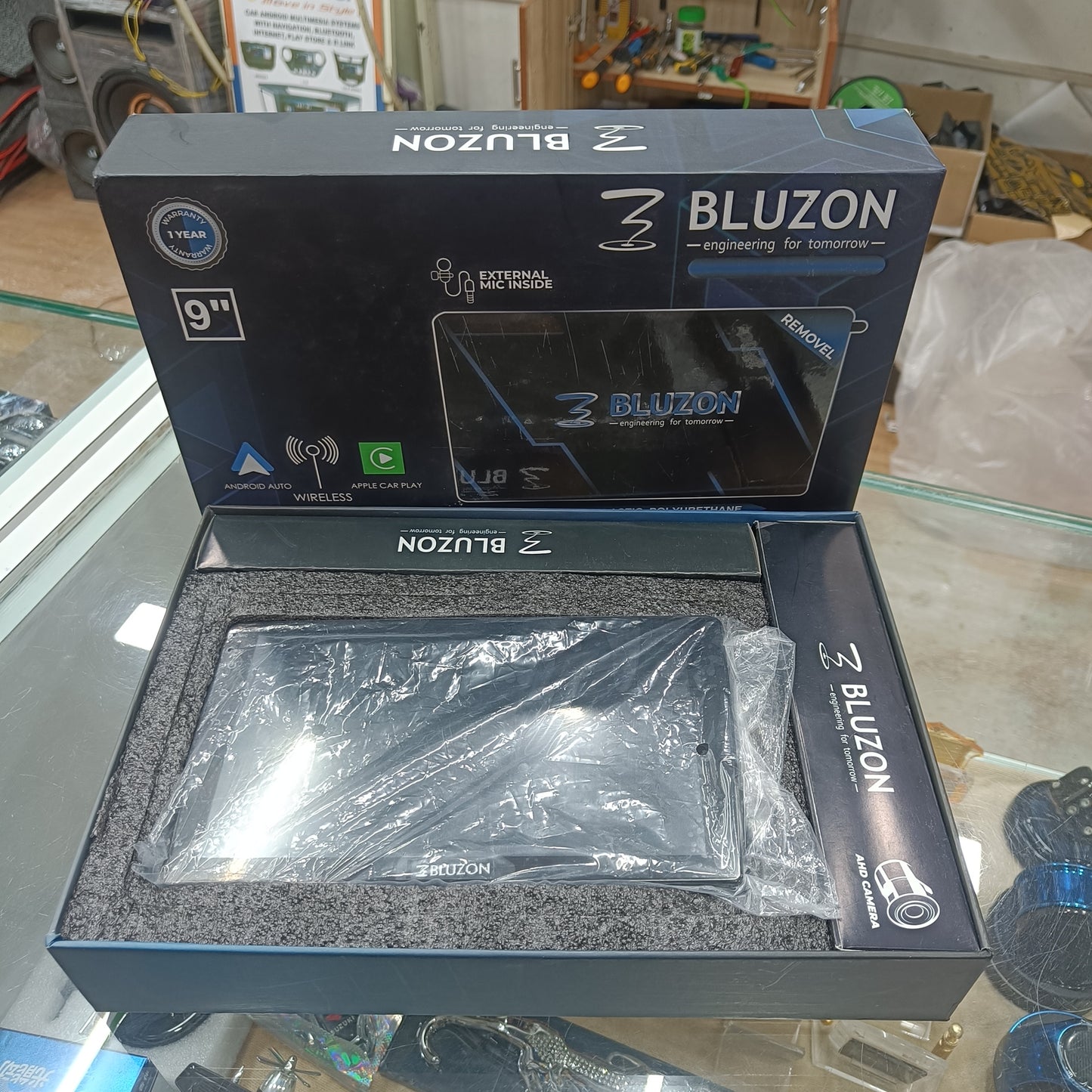 BLUZON 9-Inch QLED Android Car Stereo | 4GB RAM 64GB ROM | Wireless CarPlay & Android Auto